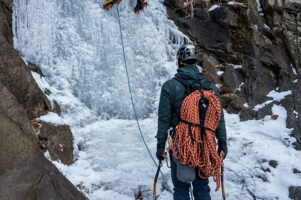 Technical Ice Axe Geometry: Reverse vs Hydroformed Pick Penetration in Water Ice Grade WI5